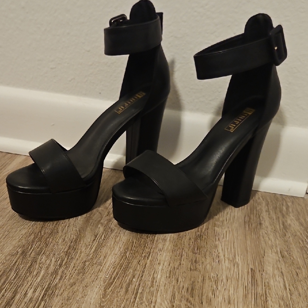 Platform Ankle-Strap High Heel Sandals - Black